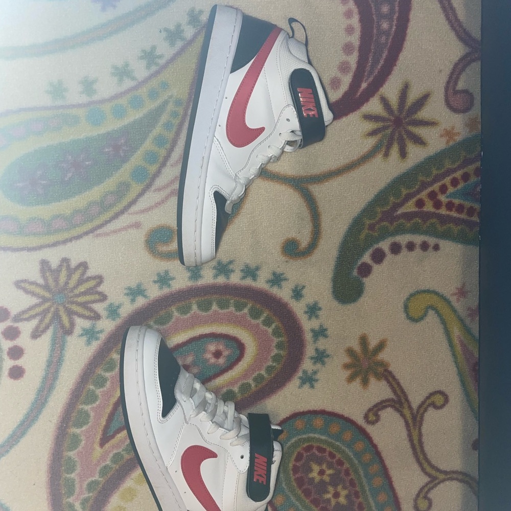 Shoes - Picture 11 of 16